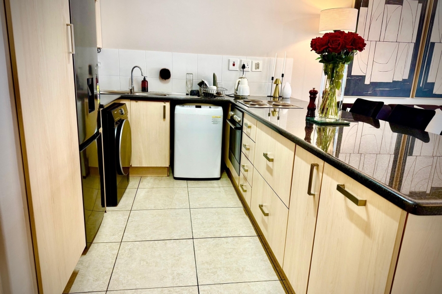 To Let 1 Bedroom Property for Rent in Mowbray Western Cape